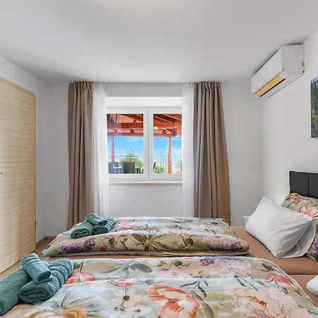 Vila Denis Naturparadies With Garden,whirlpool,sea View Hreljin